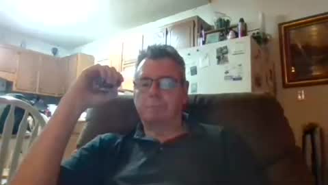 Snapshot of finderfiner chatting on July 14, 9:58 am finderfiner online show from July 14, 9:58 am