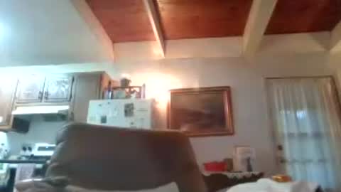 Snapshot of finderfiner chatting on July 25, 1:25 am finderfiner online show from July 25, 1:25 am