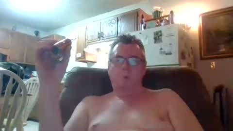 Snapshot of finderfiner chatting on July 28, 7:26 am finderfiner online show from July 28, 7:26 am
