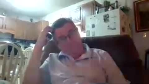 Snapshot of finderfiner chatting on August 2, 10:35 am finderfiner online show from August 2, 10:35 am