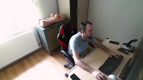 Jane and Findo online show from March 10, 9:43 am