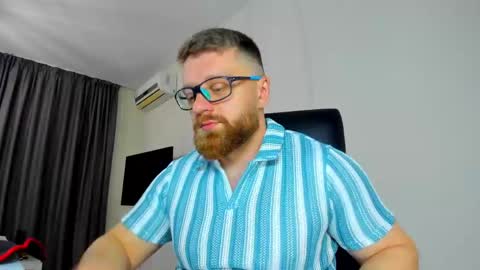 FindomGuyXXX online show from April 13, 10:43 am