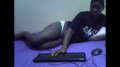 Snapshot of fine_nes chatting on May 10, 3:55 am fine_nes online show from May 10, 3:55 am