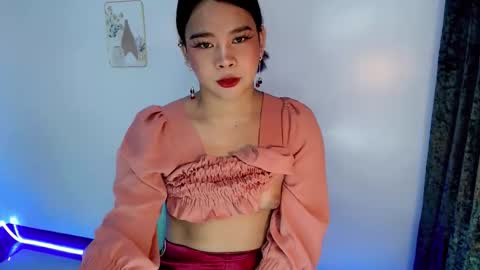 Jasmine online show from February 9, 11:20 pm