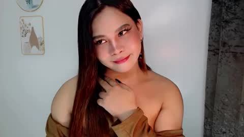 Jasmine online show from April 11, 10:14 pm