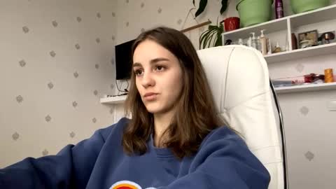 Keite wanna play  Meow online show from November 21, 12:15 pm