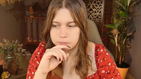 fiora online show from November 9, 5:28 am