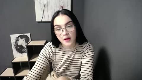 fiore_valery online show from November 14, 8:02 am