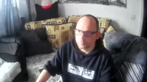 fips1981 online show from April 6, 8:15 am