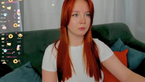 fire_emily online show from April 12, 1:32 am