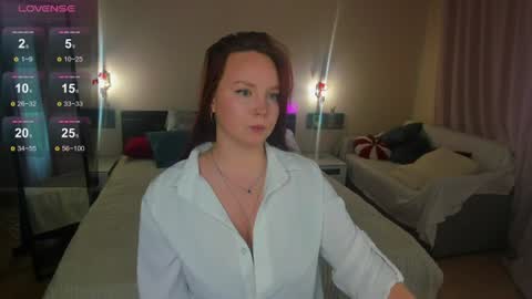 Snapshot of fire_emily chatting on June 23, 1:03 am fire_emily online show from June 23, 1:03 am
