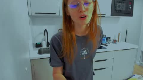 fire_luna online show from April 13, 8:03 pm