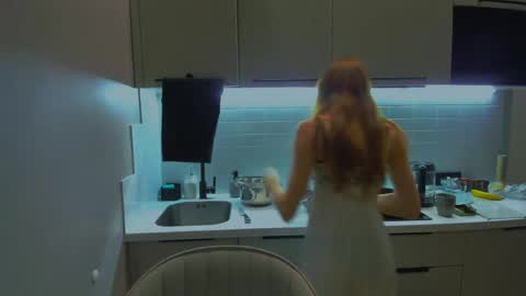 fire_luna online show from April 15, 10:10 pm