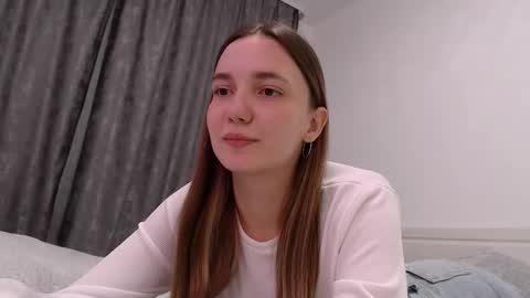 fireflies_fly_ online show from November 23, 5:24 pm