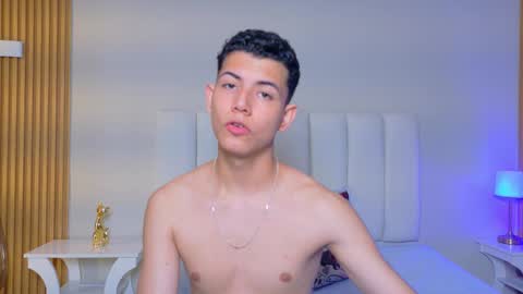 Nicolas online show from February 4, 3:34 am