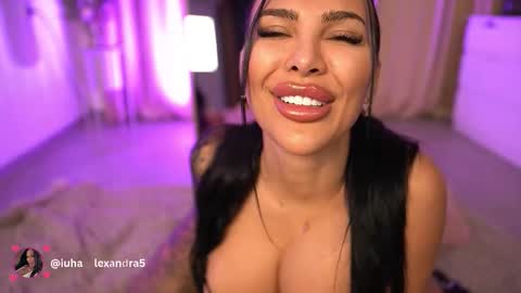 Fires Bomb 777 online show from February 12, 8:20 am