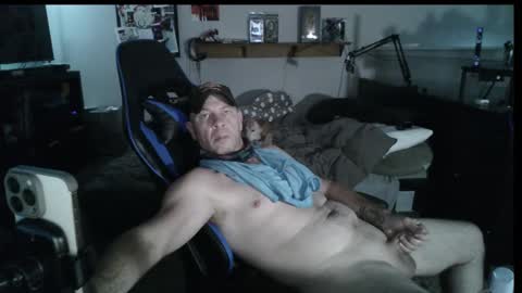 Snapshot of fit_beast chatting on November 9, 3:38 am fit_beast online show from November 9, 3:38 am