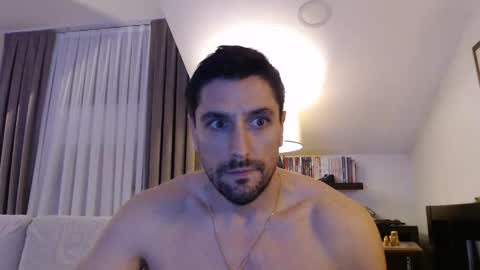 Snapshot of fitandgutfucker chatting on May 3, 7:53 pm fitandgutfucker online show from May 3, 7:53 pm