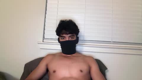 Snapshot of fitboi002 chatting on March 28, 1:38 am fitboi002 online show from March 28, 1:38 am