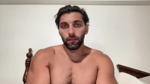 Snapshot of fitcurvyman4fun_69 chatting on June 26, 2:05 am fitcurvyman4fun_69 online show from June 26, 2:05 am