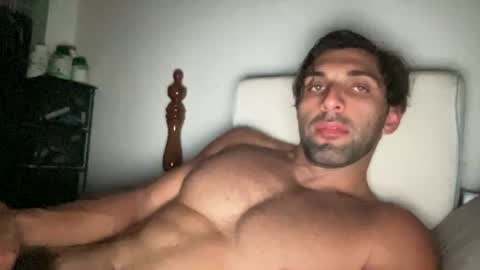 Snapshot of fitcurvyman4fun_69 chatting on July 1, 4:03 am fitcurvyman4fun_69 online show from July 1, 4:03 am