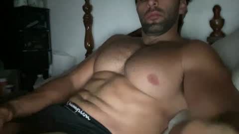 Snapshot of fitcurvyman4fun_69 chatting on July 2, 3:23 am fitcurvyman4fun_69 online show from July 2, 3:23 am