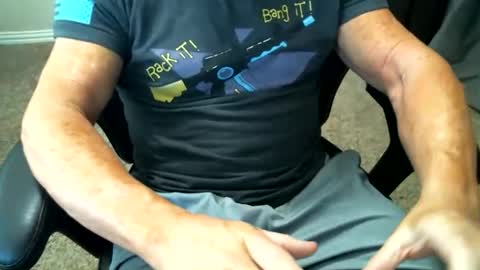 fitguy40 online show from April 30, 7:53 pm