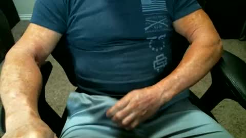fitguy40 online show from May 3, 3:45 am