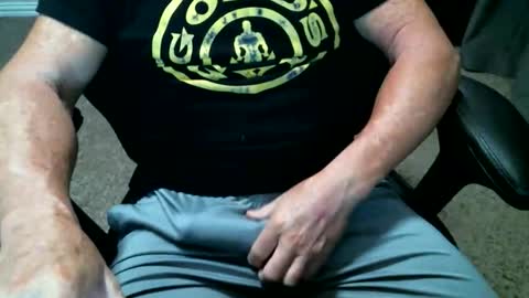 fitguy40 online show from May 20, 3:13 am