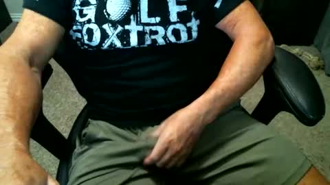 fitguy40 online show from May 21, 10:39 pm