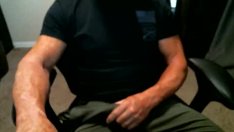fitguy40 online show from May 25, 4:07 am