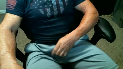 fitguy40 online show from June 17, 3:31 am