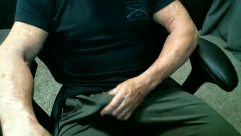 fitguy40 online show from June 26, 10:25 pm