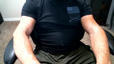 fitguy40 online show from July 8, 8:02 pm