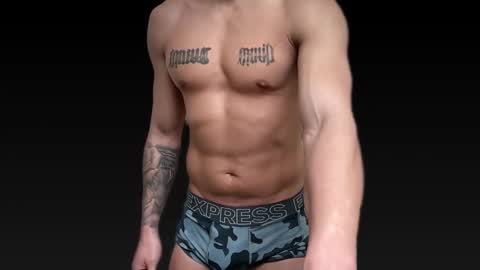 Snapshot of fithornyandtatted chatting on January 17, 8:45 pm fithornyandtatted online show from January 17, 8:45 pm