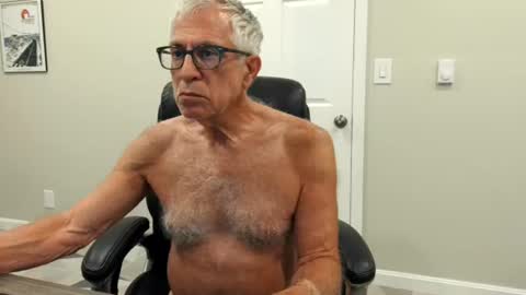 Snapshot of fitman999 chatting on June 22, 1:40 am Jon online show from June 22, 1:40 am