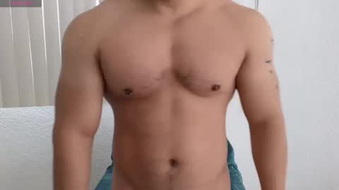 Snapshot of fitnessbody92 chatting on December 22, 2:25 pm Farid online show from December 22, 2:25 pm