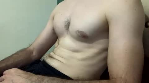 Snapshot of fittbigdick chatting on April 21, 10:12 pm FittBoy online show from April 21, 10:12 pm
