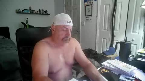 Snapshot of flaguy3233 chatting on January 17, 4:06 am Florida guy online show from January 17, 4:06 am