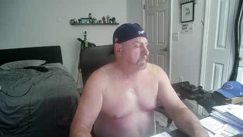 Snapshot of flaguy3233 chatting on January 18, 7:34 am Florida guy online show from January 18, 7:34 am