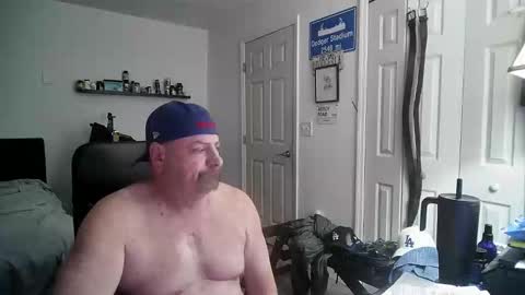 Snapshot of flaguy3233 chatting on February 1, 5:28 am Florida guy online show from February 1, 5:28 am