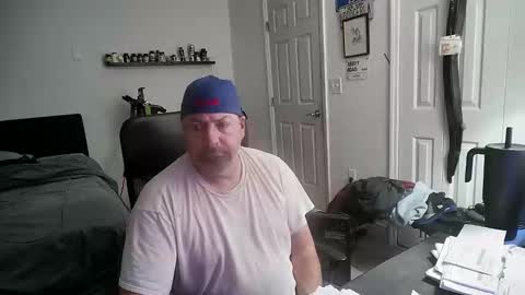 Snapshot of flaguy3233 chatting on February 3, 5:05 am Florida guy online show from February 3, 5:05 am