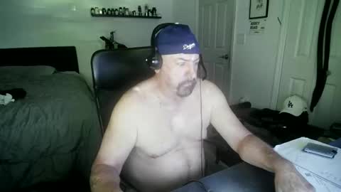 Snapshot of flaguy3233 chatting on February 19, 5:42 pm Florida guy online show from February 19, 5:42 pm