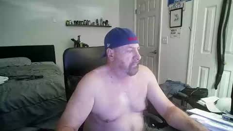 Snapshot of flaguy3233 chatting on March 1, 3:03 pm Florida guy online show from March 1, 3:03 pm