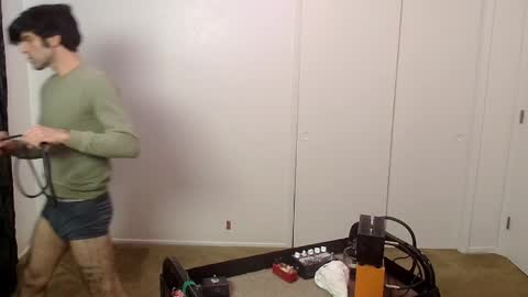 Flannel Dong online show from December 14, 10:20 am