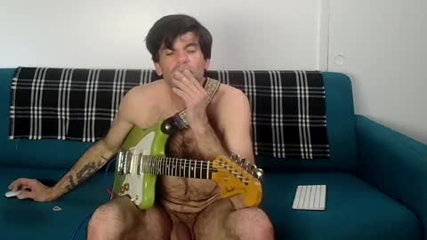 Flannel Dong online show from December 16, 10:20 am