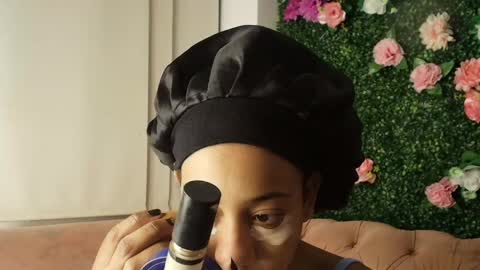 Snapshot of flavia_cruz chatting on April 26, 12:25 pm Flavia online show from April 26, 12:25 pm