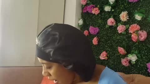 Snapshot of flavia_cruz chatting on April 29, 12:20 pm Flavia online show from April 29, 12:20 pm