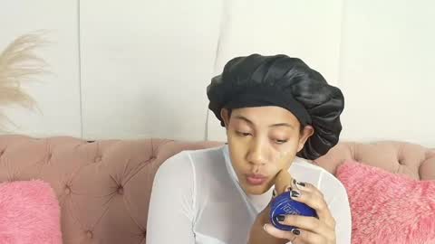 Snapshot of flavia_cruz chatting on April 30, 12:22 pm Flavia online show from April 30, 12:22 pm