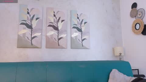 Snapshot of flavia_cruz chatting on May 4, 12:56 pm Flavia online show from May 4, 12:56 pm